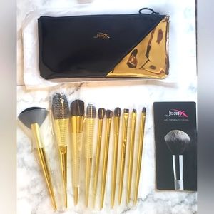Luxe Royal Makeup Brushes set Gold Black NWT